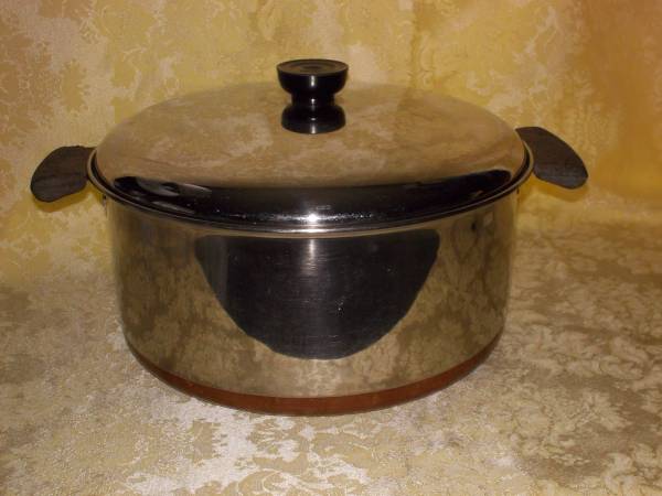 6 Quart copper-bottom Revere Ware double-ring stockpot dutch oven 1