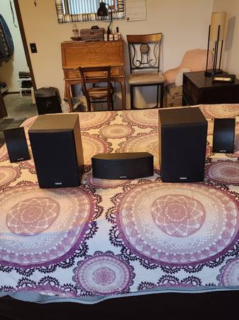 Five surround sound speakers 1