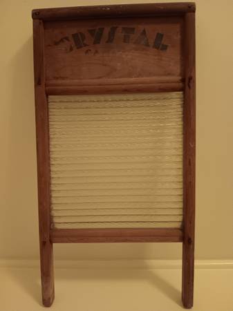 Crystal Cascade Vintage Wash Board 1