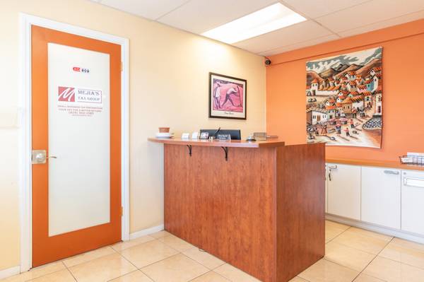 $350 / 75ft2 - Private Office in Renovated Building (Rolando / SDSU / La Mesa)63998606303490122