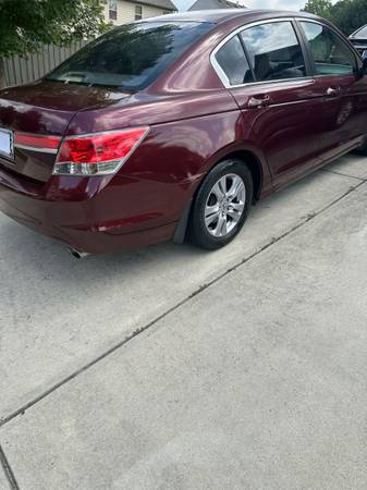 2011 Honda Accord LX-P Sedan - $3,90063620279725569121