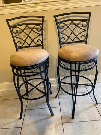 Bar stools 1