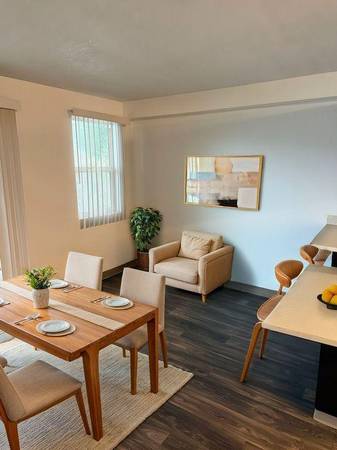 $1,650 / 2br - 920ft2 - Stunning 2 BR with Balcony & Liberty Bay Views-Don't Miss Out! (Poulsbo)63808106817027121