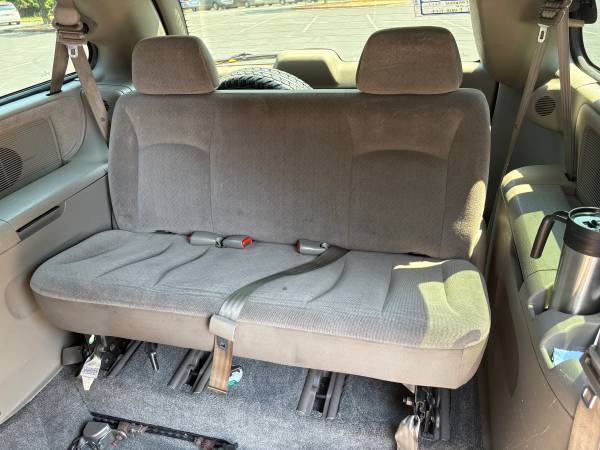 2001 DODGE GRAND CARAVAN WHEELCHAIR ACCESSIBLE - $5,000 (Oakland)63470885502849122