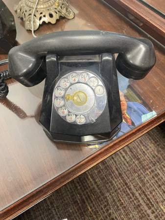 Antique Black Telephone 1