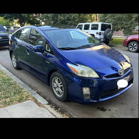 2010 Toyota Prius IV - $7,500 (Denver)63619640020353122