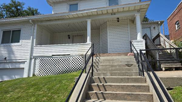 $1600.00 / 2br - 1100ft2 - Apartment 4 blocks from UNMC, Blackstone, and Midtown63681677476737122