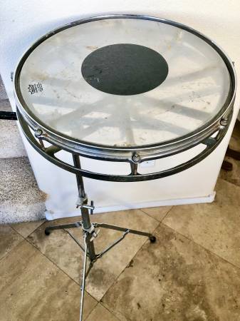 Remo Rototom 18" w/original stand, vintage- great 1