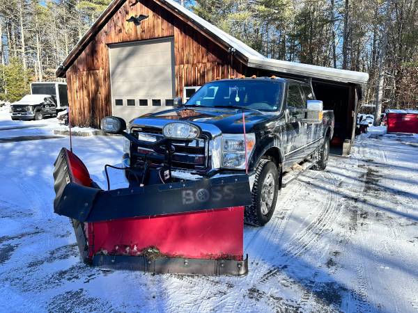 2012 F350 with Boss V Plow 1