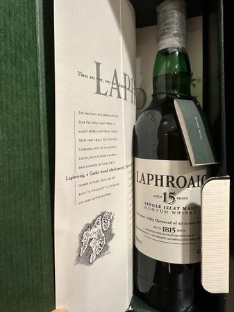 Laphroaig 15 scotch 1