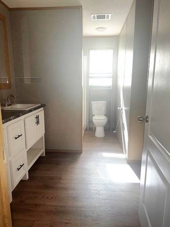 $1,789 / 3br - 1344ft2 - Fluffy, Fido, and you! Our 3 Bed / 2 Bath is ready to move in. (Fort Pierce)63799910317185123