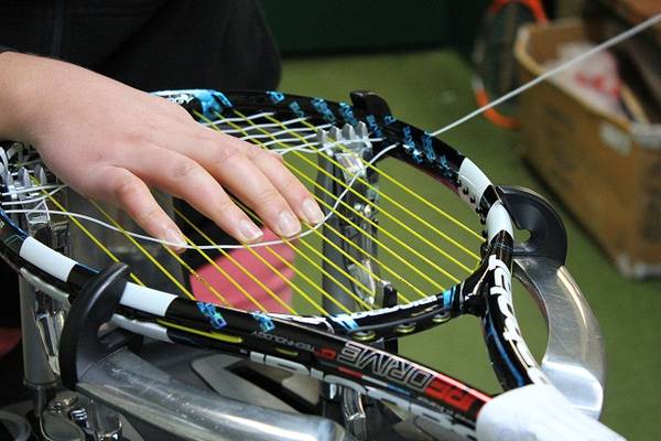 TENNIS SQUASH BADMINTON RACQUETBALL STRINGING 1