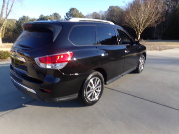 2017 nissan pathfinder s v6 2wd 2 owners (229K)hwy mi loaded sharp%% - $5,995 (riverdale)63621024284035124