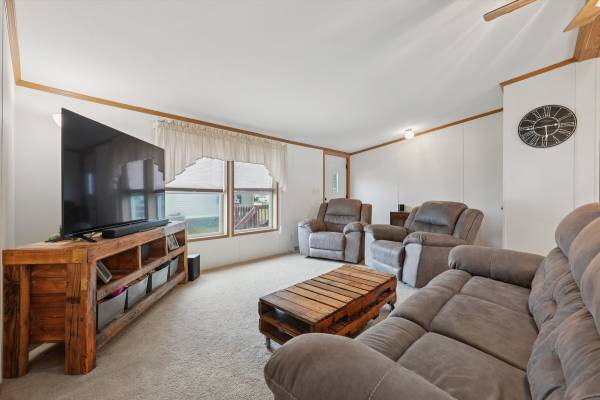$75,000 / 3br - 1568ft2 - Waukee 3 Beds, 2 Baths, 1 Car Garage (Waukee)64163743820034123