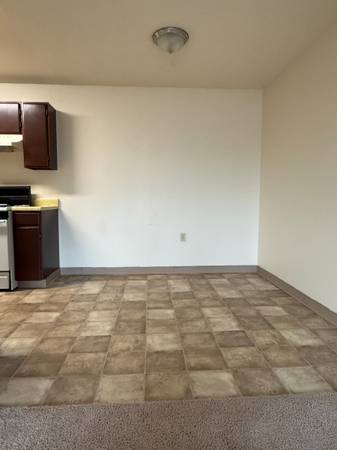 $1,700 / 2br - 900ft2 - 2 bed 2 bath ready to view now! Visit our community today! (Anchorage - Minutes from Downtown)64004785595267123