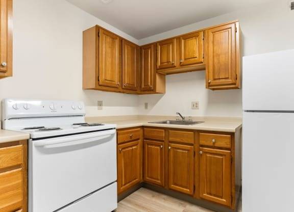 $1,097 / 2br - 850ft2 - Situated in Hunker!, Fully Applianced Kitchens, 2/bd (117 Huntingdon Village Dr, Hunker, PA)64013374258049124
