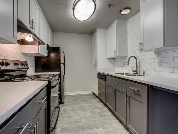 $2,099 / 2hab - 1120ft2 - Patio con almacenamiento, Patio/Balcón, Alfombra, Recientemente renovado63852481896577122