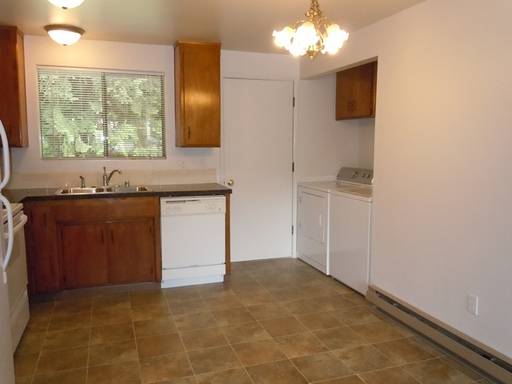 $1,400 / 2br - 5464 Bel West Drive #1 (Bellingham)63935190612866121