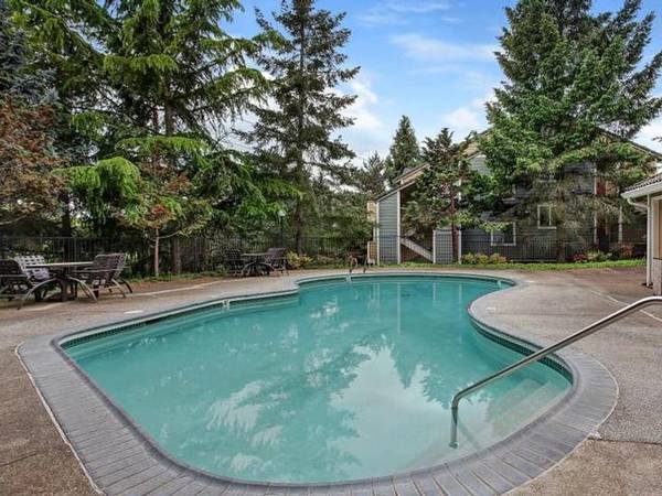 $2,125 / 3br - 1022ft2 - Dormitorios amplios con grandes ventanas Comunidad amigable con mascotas (Tigard, Bull Mountain)63831681600131124