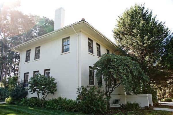 $1,800 / 4br - Available 10/1 Spacious Room in Presidio Mansion w/ parking and W/D incl (San Francisco)63695803971331122
