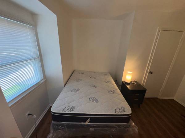 $675 2br - Room available November 1st in nice 2 BR Apt (Brooklyn)64033631143299120