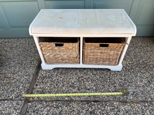 Hall bench with storage 1