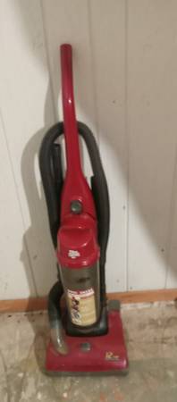 Vacuum Cleaner (Lino Lakes) 1