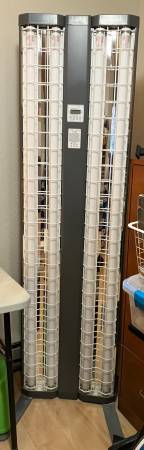 Daavlin 7 Series Light Therapy Unit - Phototherapy 1