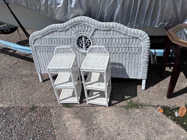 WICKER SET HEADBOARD & NIGHT STANDS 1