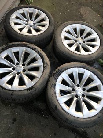 Tesla Model S Slipstream Silver Wheels Set of (4) 1