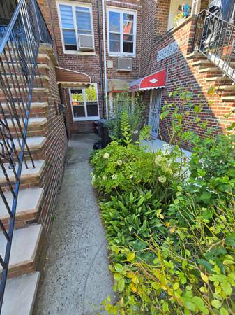 $2,650 / 1br - Renovated and Spacious 1 Bedroom on a Quiet Tree Lined Street (Sheepshead Bay)63689787964161121