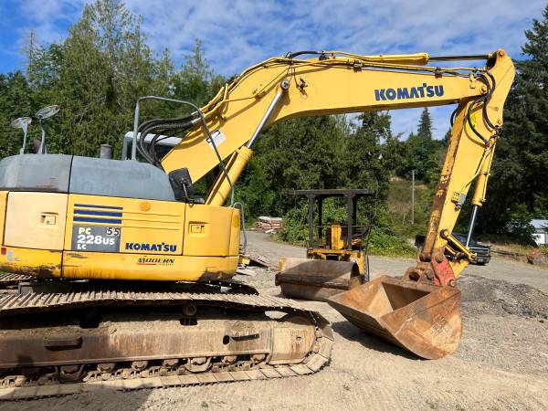 2008 Komatsu Excavator - heavy equipment - by owner - sale