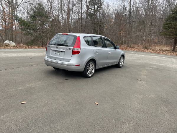 2009 Hyundai Elantra Touring Wagon - $5,950 (Bolton, CT)63487485585409124
