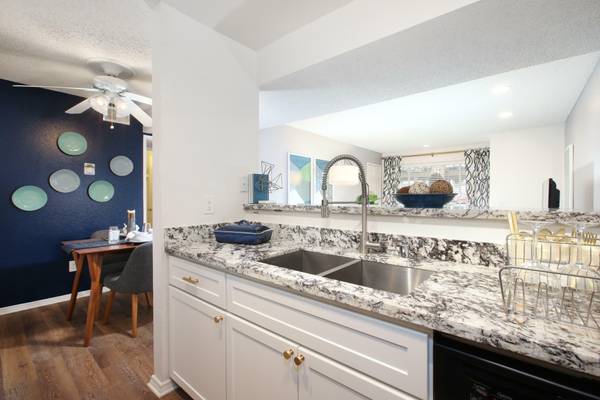 On-site Laundry Facilities, Verizon FiOS Available, 2B/2B 1