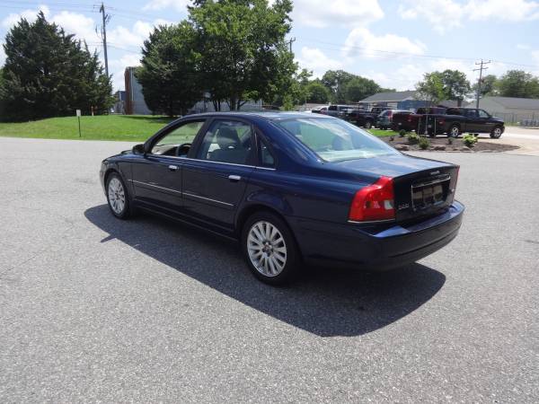 ***2004 VOLVO S80*** POCOS KILÓMETROS*** IMPERDIBLE - $4,999 (FREDERICKSBURG, VA)63435122107139122