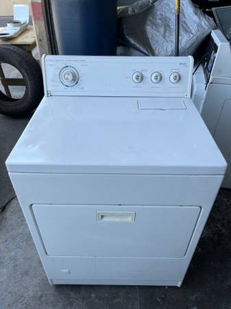 GOOD CONDITION KITCHEN AID GAS DRYER HEAVY DUTY ALL CYCLES 1