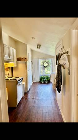 $1,990 / 1br - 600ft2 - FURNISHED STUDIO, ALL UTILS INCLUDED, DOWNTWN NBPT MA (9G4) (NEWBURYPORT, MA)63620274620289121