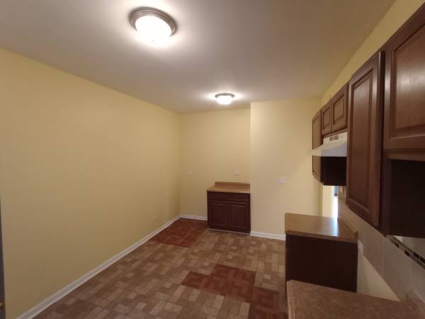 $850 / 1br - 800ft2 - - Apartamento de una habitación por $850 – Área de Racine y 82nd (Chicago)63781654802305122