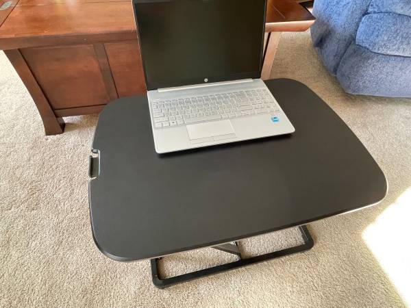 Flexispot Adjustable Standing Desk - PC Laptop -High Quality! Like New 1