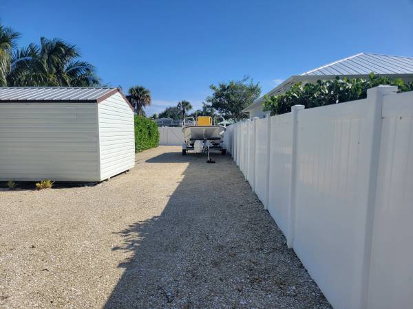 $100 / 2000ft2 - APARCAMIENTO/ALMACENAMIENTO PRIVADO CERCADO AL AIRE LIBRE PARA PEQUEÑA RV/AUTO/JETSKI/BARCO (JENSEN/STUART/PSL/PALM CITY)63799961518465122