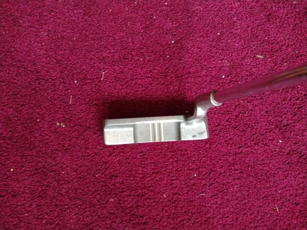 Left hand TaylorMade putter 1