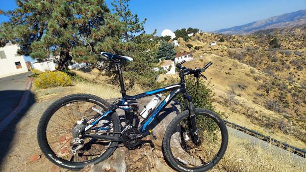 2011 Trek Fuel EX 5 aluminum full suspension disc brakes 17.5 