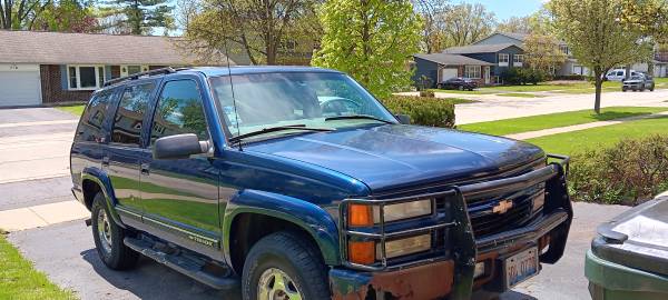 2000 Chevy Tahoe Z-71 - $3,000 (Arlington Hts)63618989259523123