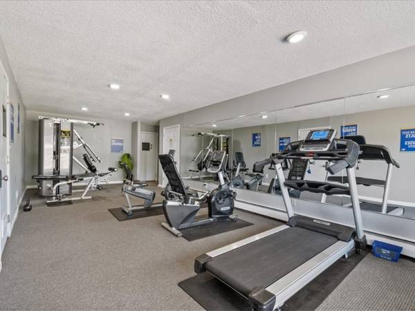 On-Site Maintenance, Dishwasher, Spacious Floorplans 1