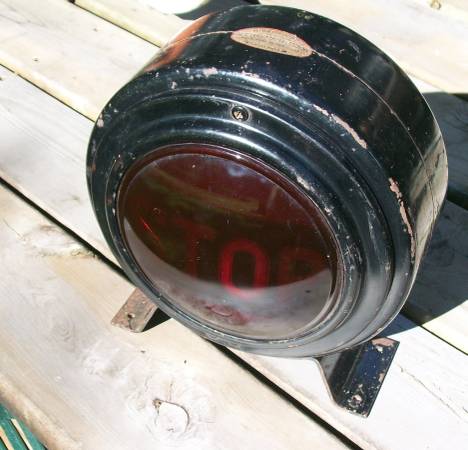 Rare Double-Sided, Red Glass STOP Light for Fire Truck 1
