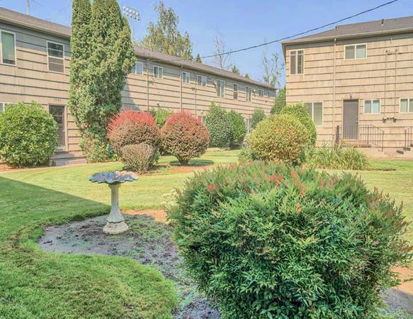 $1,350 / 1br - GET $300 in SAVINGS - Popular Hawthorne District in Richmond (Hawthorne District)64039222203393122