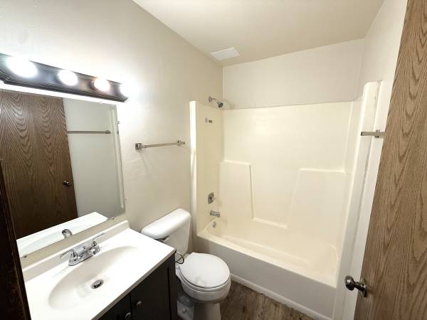 $745 / 2br - 575ft2 - 🏡 ¡SIN DEPÓSITO! - 2HAB/1BA – $745/mes – Admite mascotas (solo gatos)💥 (Menomonie, WI)63845959253891124