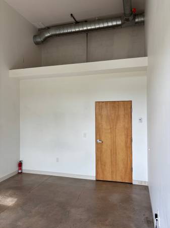 $685 / 186ft2 - Smll professional office - 500Mbps Fiber (Santa Fe)63806092589955123