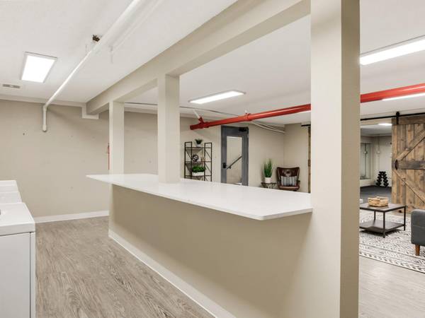 $1,995 / 3br - MOVE ASAP- UPSCALE APT - 3 Bed! Fitness Center + 2 WKS OFF NOW! (Beaverton)63820795427203123