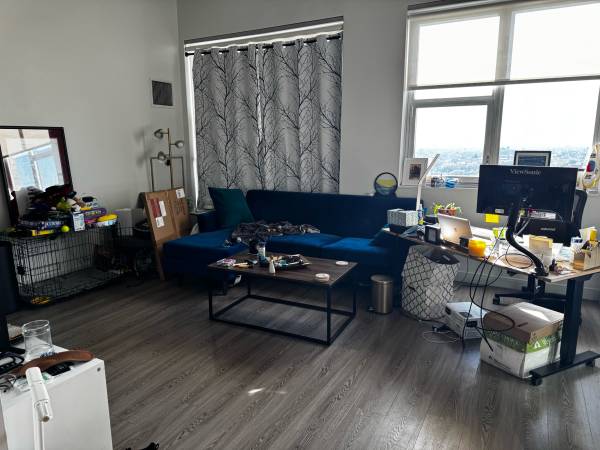 $2,657 / 1br - 811ft2 - Spacious 1 br apt in midrise for sublease (River West)64041647946371122
